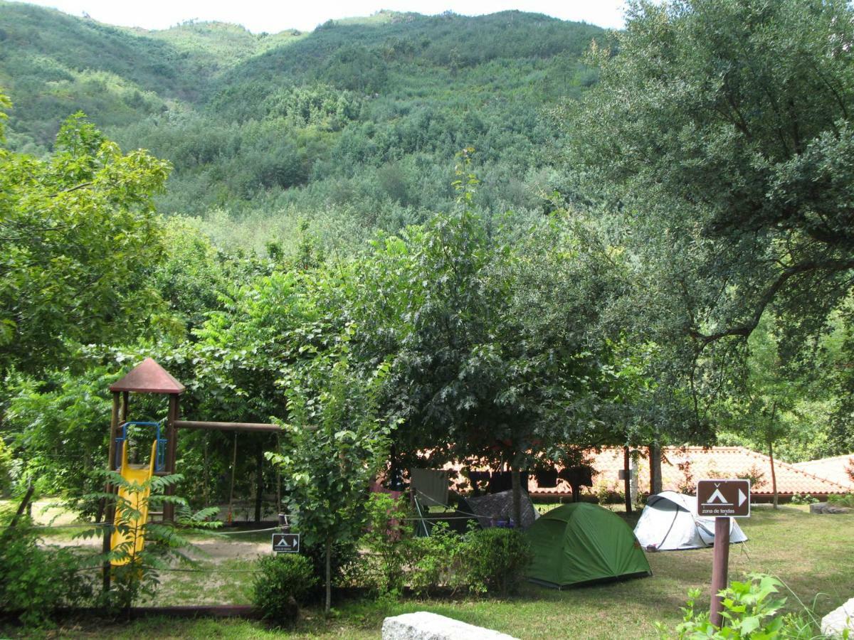 Campismo Rural Vale dos Moinhos Gerês Hotel Exterior foto